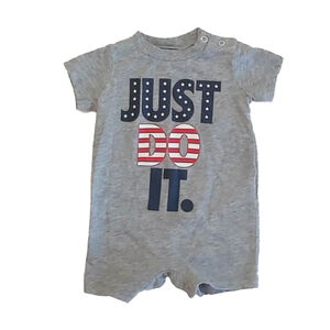 Nike Boys Gray Romper size: 3 Months